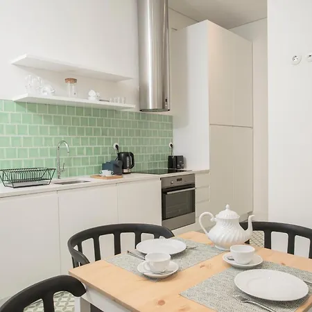 Montebelo Lx Dwt *